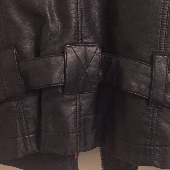 Calvin Klein women’s leather jacket - Picture 6 of 6